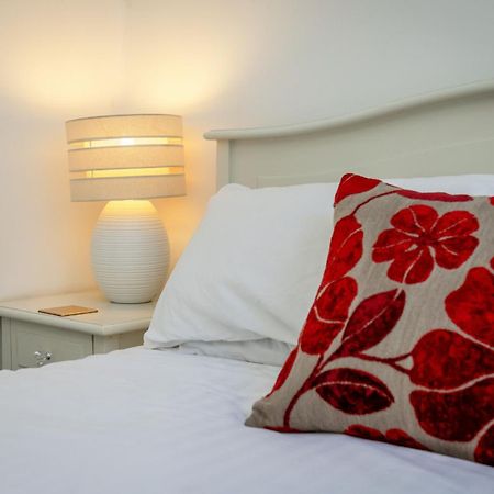 Traditional 3 Bedroom Quiet Duplex Flat By High St, Trams And Buses - Just 1-5 Miles To Centre Edynburg Zewnętrze zdjęcie