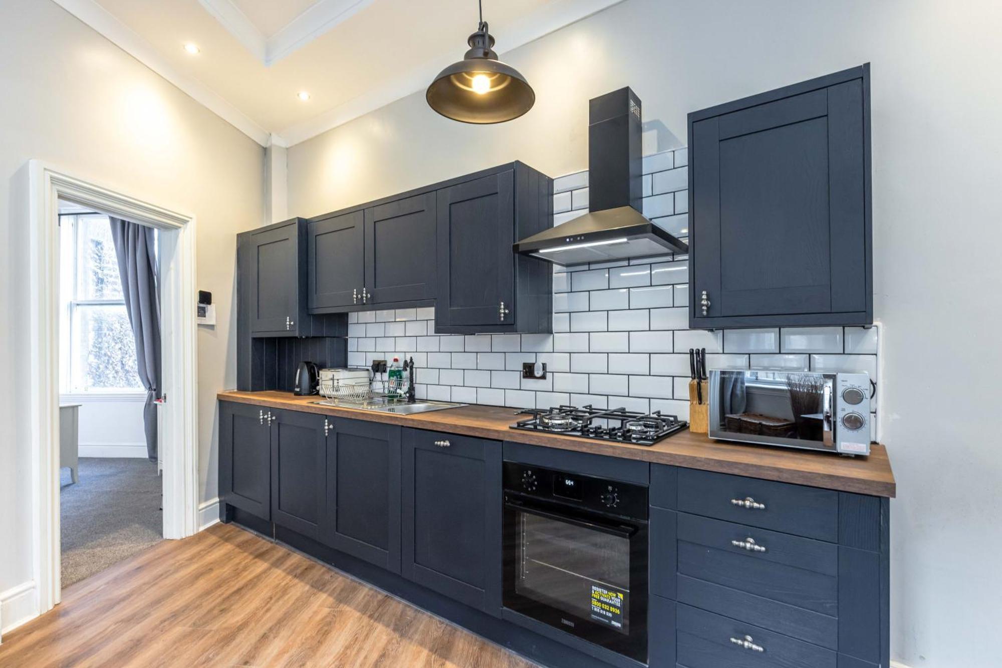 Traditional 3 Bedroom Quiet Duplex Flat By High St, Trams And Buses - Just 1-5 Miles To Centre Edynburg Zewnętrze zdjęcie