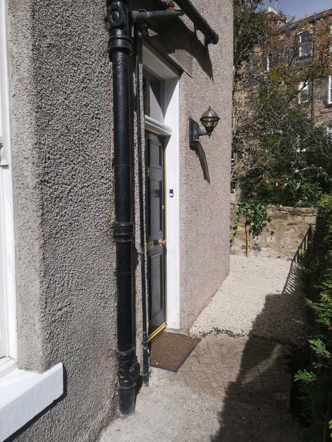 Traditional 3 Bedroom Quiet Duplex Flat By High St, Trams And Buses - Just 1-5 Miles To Centre Edynburg Zewnętrze zdjęcie